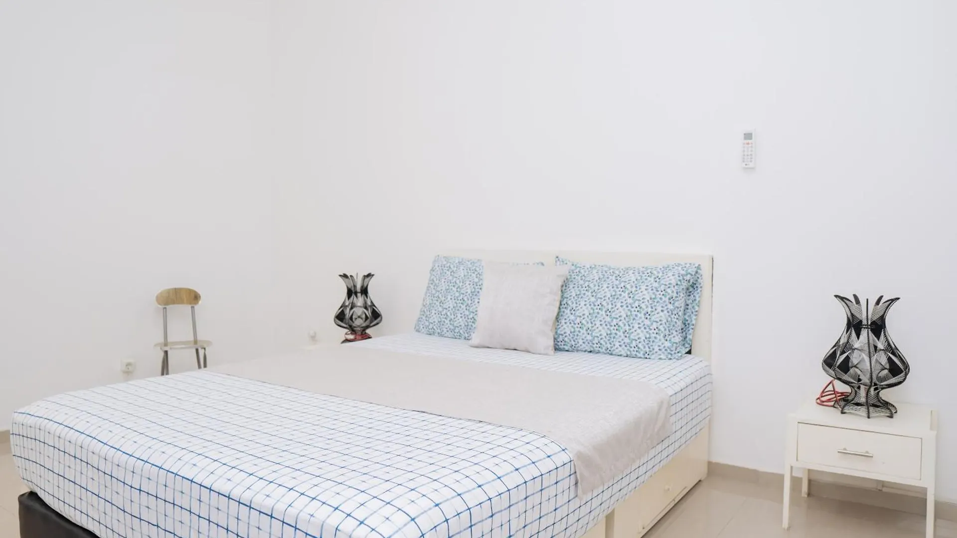 טאראפל J Martins Aparthotel 0*,